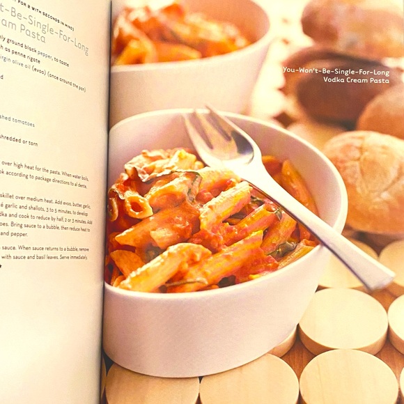 Rachael Ray's hard cover best 30-Minute Meals. 352 beautifully illustrated pages - Picture 3 of 8
